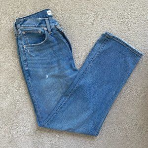 Abercrombie 90s Ultra High Rise Straight Jean, Size 28S - NEVER WORN